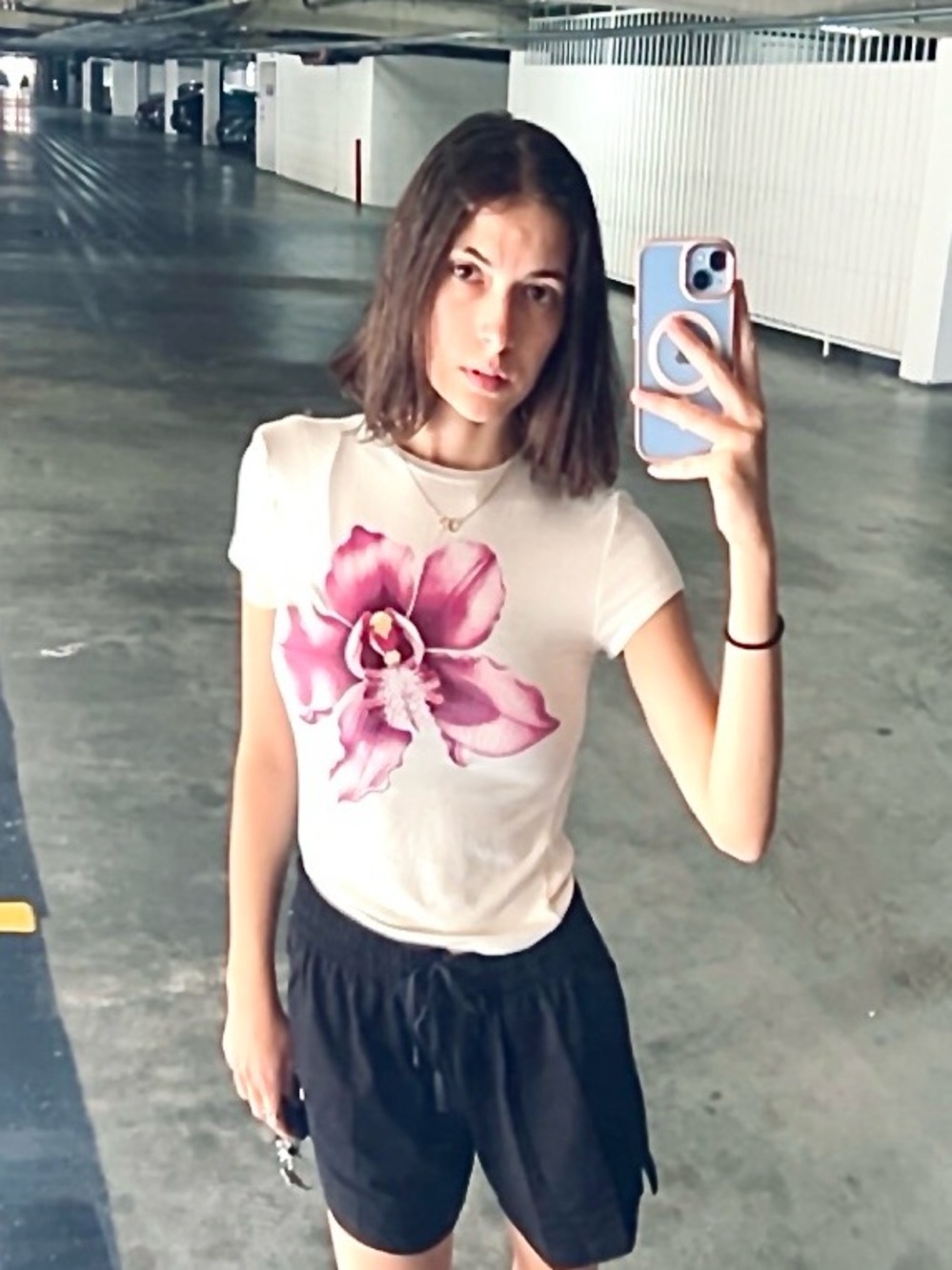 H&M Cream Short-Sleeve Tee with Magenta Orchid Print